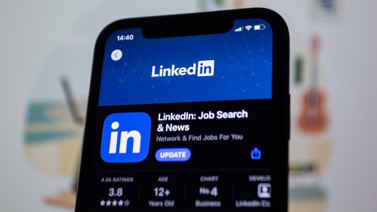 LinkedIn aplikacija na pametnem telefonu