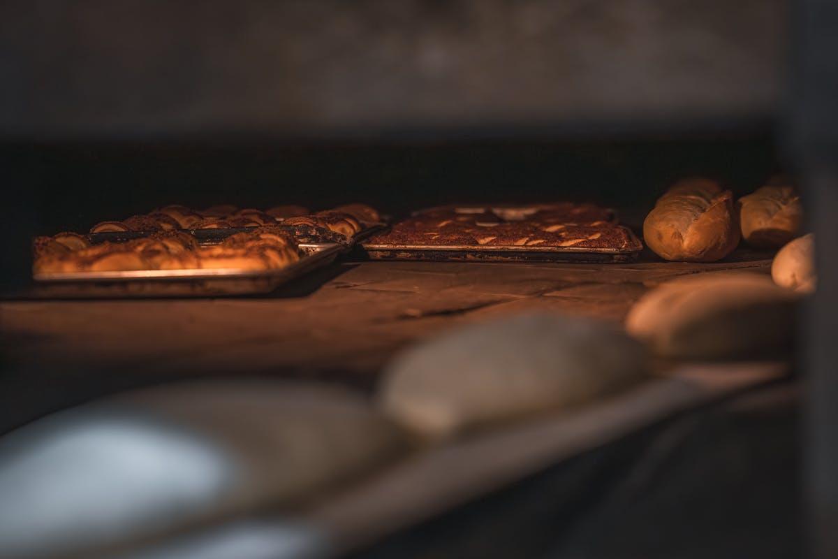 Primerjava pred in po metrikah družbenih omrežij pekarne
